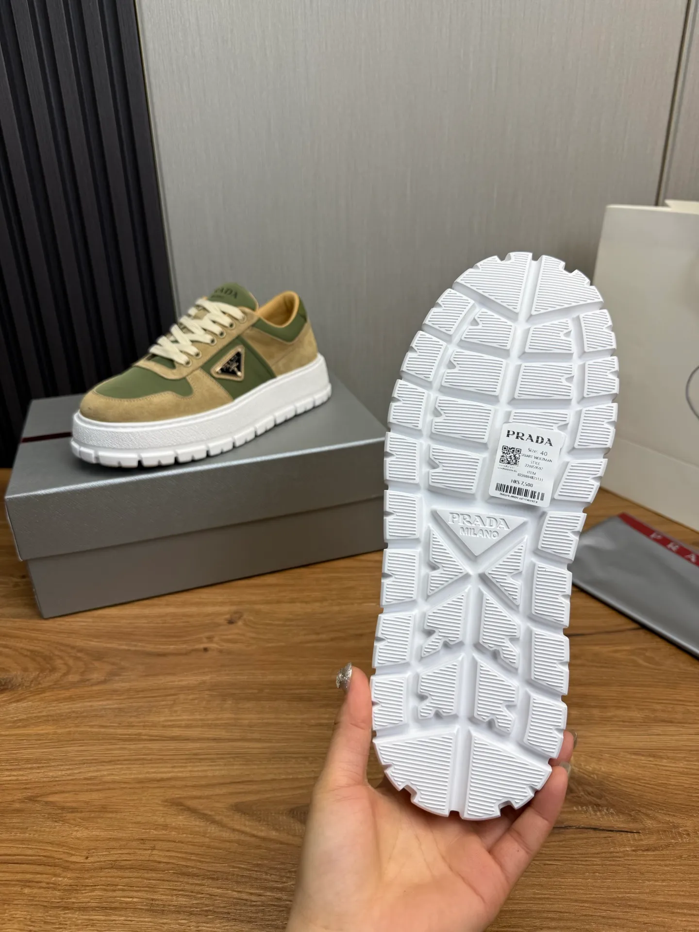 Men's shoes 💰620💰 [PRADA] Autumn and winter hot men's shoes are shipped 👏Official website synchronized ⬆️Original fly-woven cowhide fabric + cowhide lining, 1⃣️:1⃣️reproduction, original sole, 38-45 (45. Customized, non-refundable)
